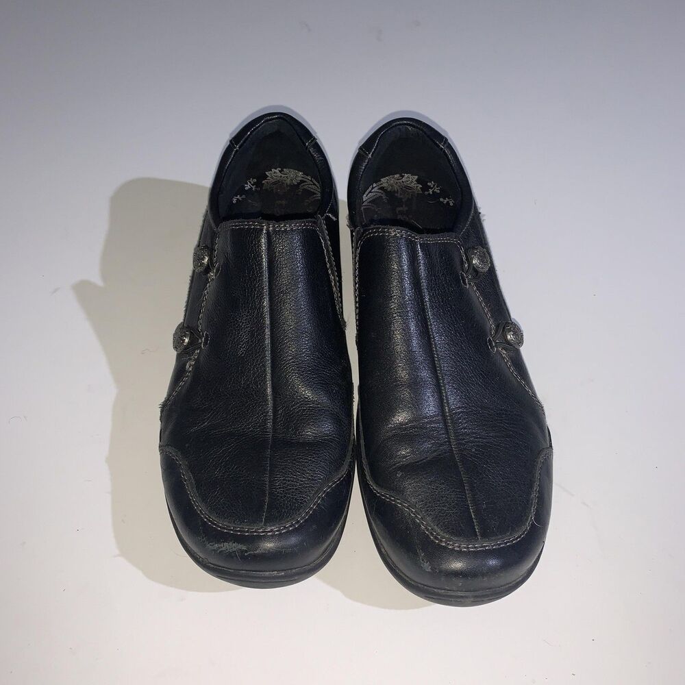 Taos Encore Shoes Womens 8.5 Black Leather Button Detail Slip On Comfort Casual - Picture 4 of 10
